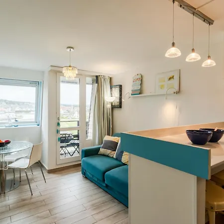 Apartment Les Marinas-13 By Interhome